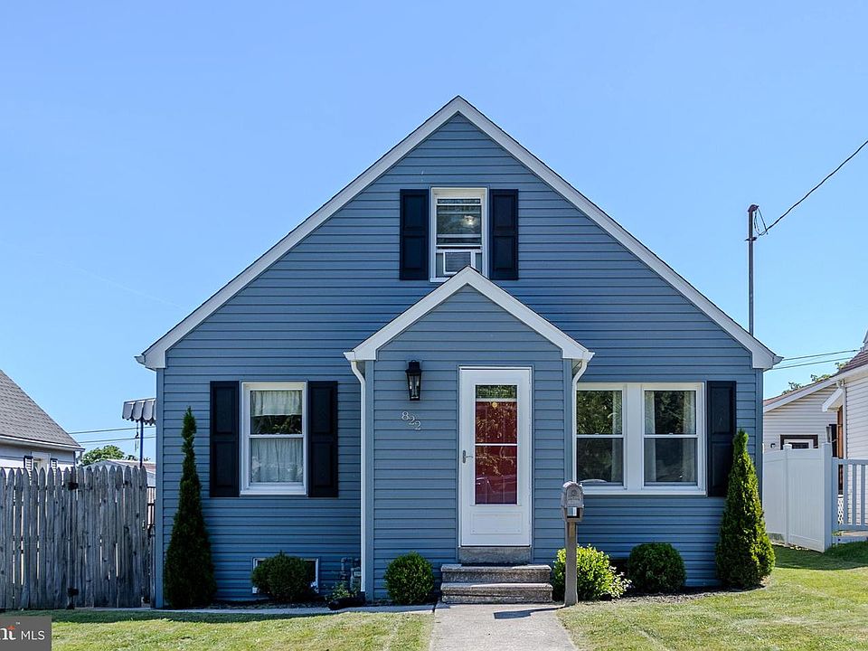 1st image of 822 McAllister St