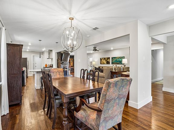 5th image of 10919 Colbert Way