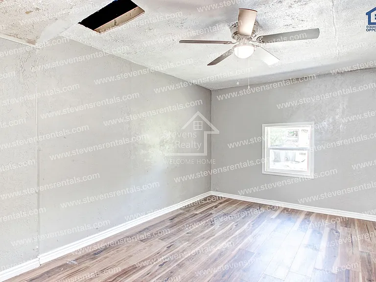 1210 NW Irwin Ave — Photo 33