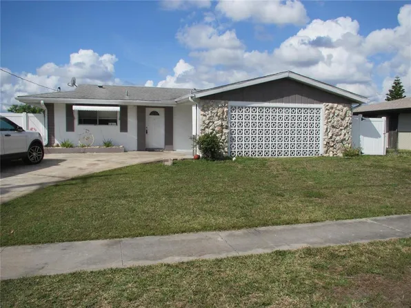 2511 Conway Blvd, Pt Charlotte, FL 33952