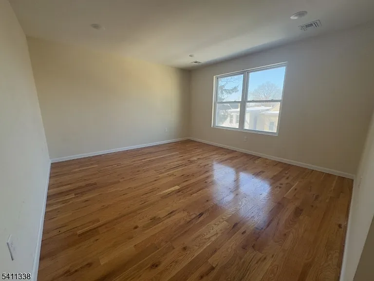 487 S 18th St #2 — Photo 17