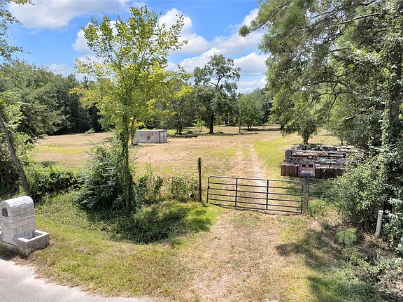 4th image of 310 County Road 3280