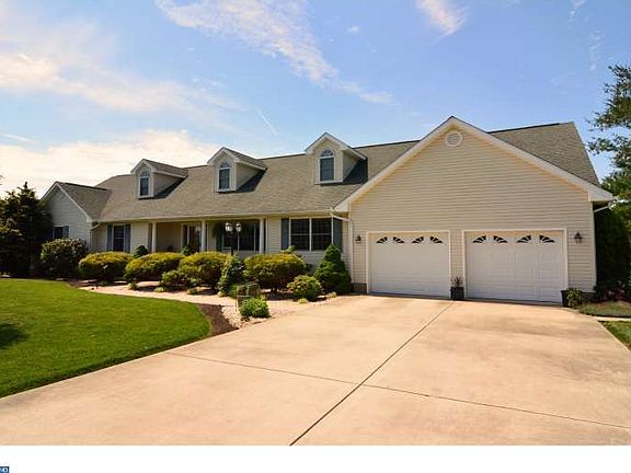 2nd image of 30954 Elm Dr