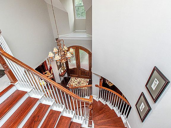 3rd image of 2523 Coastal Oak Dr