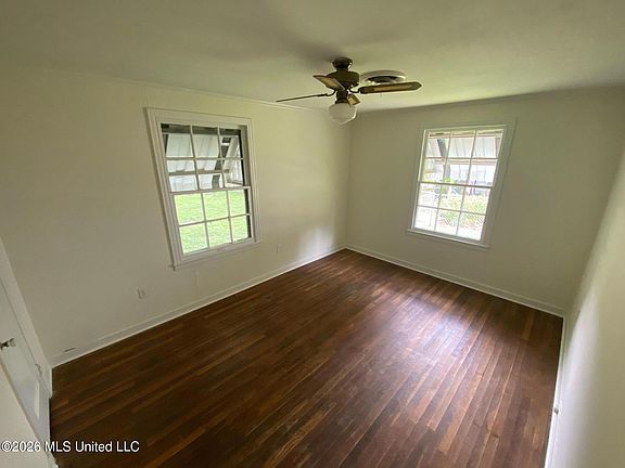 5th image of 1005 Eastwood Rd