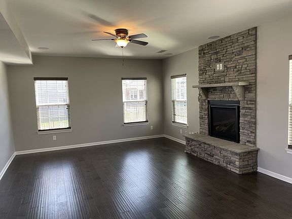 4th image of 1350 Amboress Ln