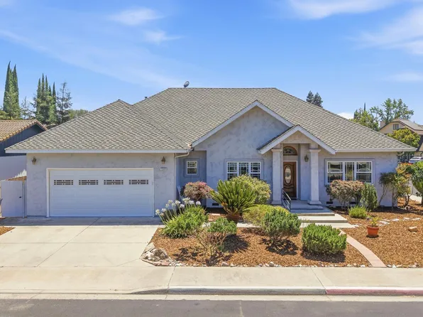1245 David Dr, Oakdale, CA 95361