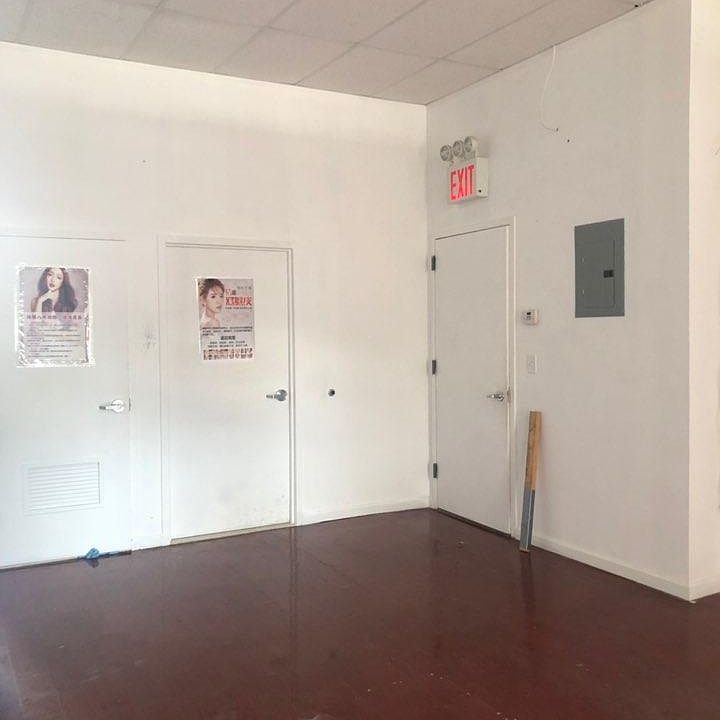2nd image of 14147 Northern Blvd