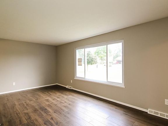 2nd image of 7241 Raynham Dr