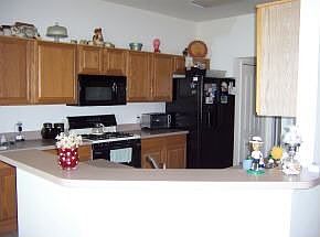 5th image of 2635 Canterbury Cir