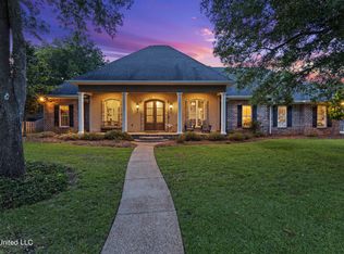 3016 Oakleigh Cir, Ocean Springs, MS 39564