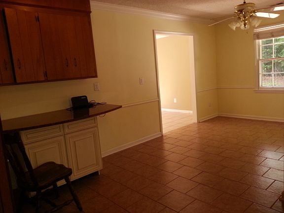 5th image of 3206 Aspendale Ln