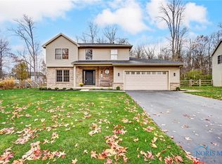 1459 Ridge Cross Rd, Perrysburg, OH 43551