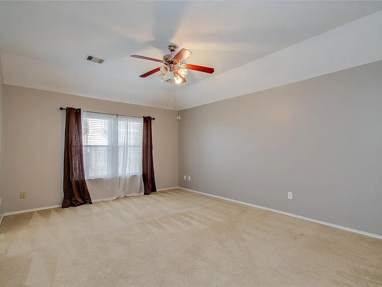 5003 Riverbridge Ct — Photo 14