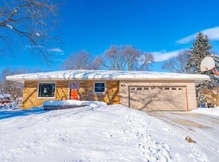 1614 Dohse Ct, Middleton, WI 53562