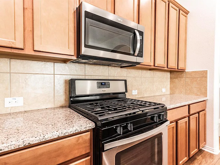 3094 Camden Park Ln — Photo 13