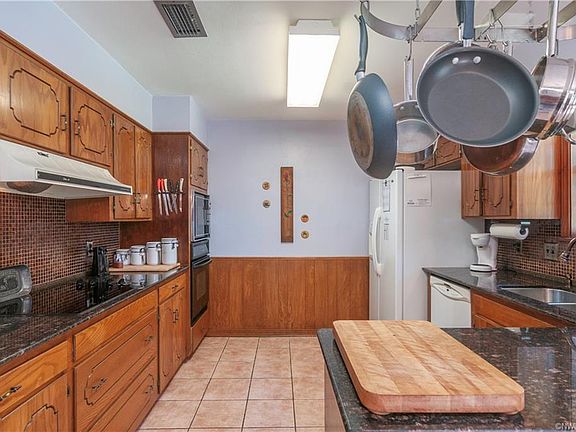 4th image of 307 Sage Hill Dr