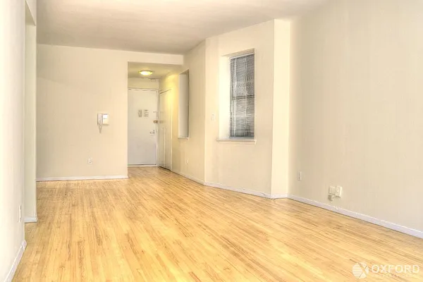 Rented by Oxford Property Group | media 32