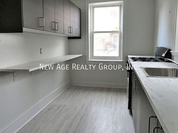 5th image of 4700 Cedar Ave Floor 2