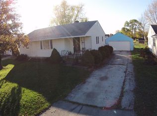717 Race St, Clyde, OH 43410
