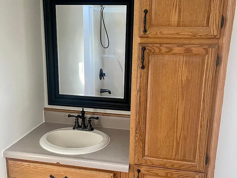 423 Summit St — Photo 7