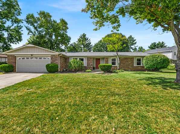 99 Stonehedge Ct, Carmel, IN 46032