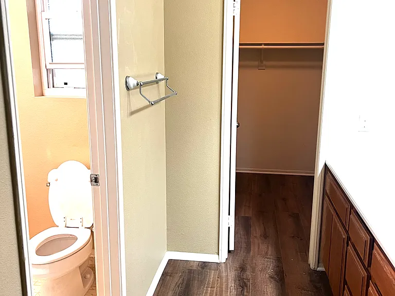 29581 Crown Crk — Photo 16