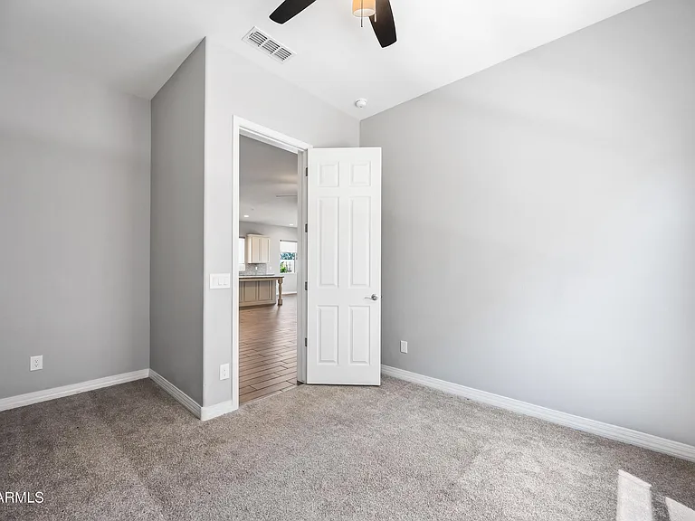 884 E Ladbroke Way — Photo 19