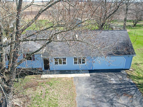 2nd image of 1584 Bumford Rd
