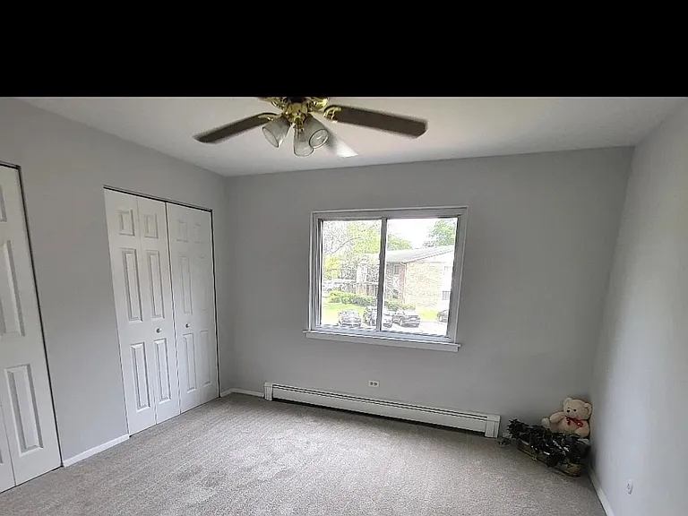9S201 Lake Dr #207 — Photo 5