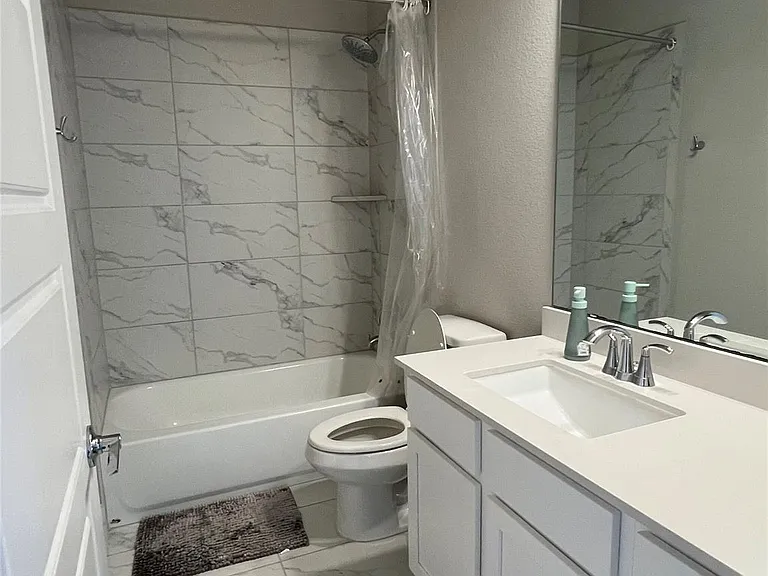 11204 Gadsen Ln #66 — Photo 6
