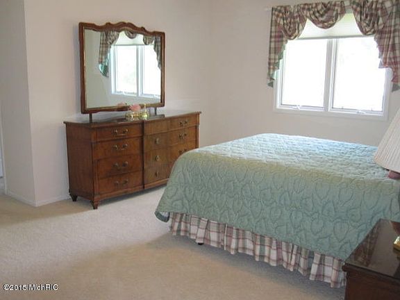 3rd image of 6473 Leisure Creek Dr SE