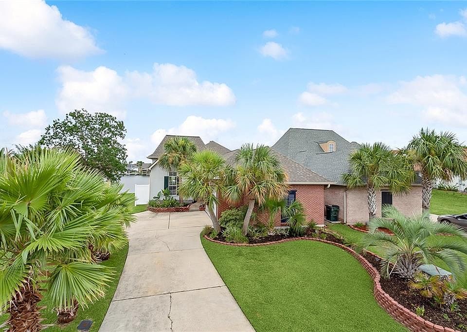 1st image of 1481 Royal Palm Dr