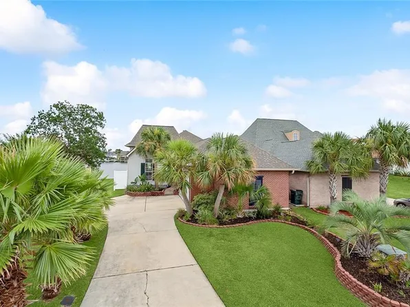 1481 Royal Palm Dr, Slidell, LA 70458