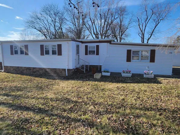 216 N Bruceville Ave, Bicknell, IN 47512