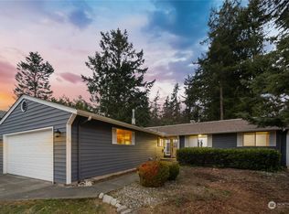 2139 Fairway Ln, Oak Harbor, WA