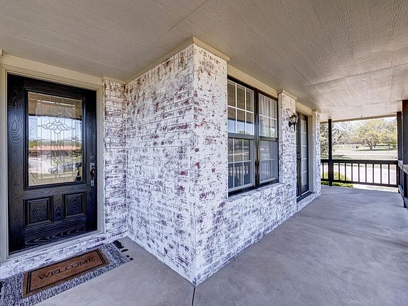 3rd image of 4519 Meadowbrook Ln