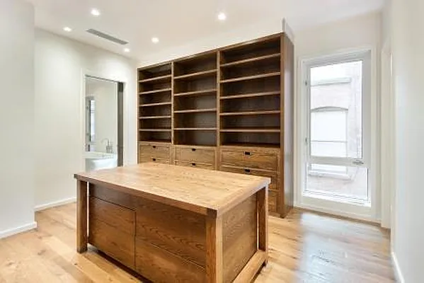 Sold by Modlin Group | media 15