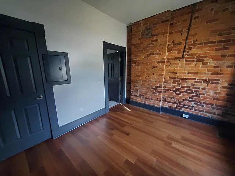 1323 Main St #2 — Photo 9