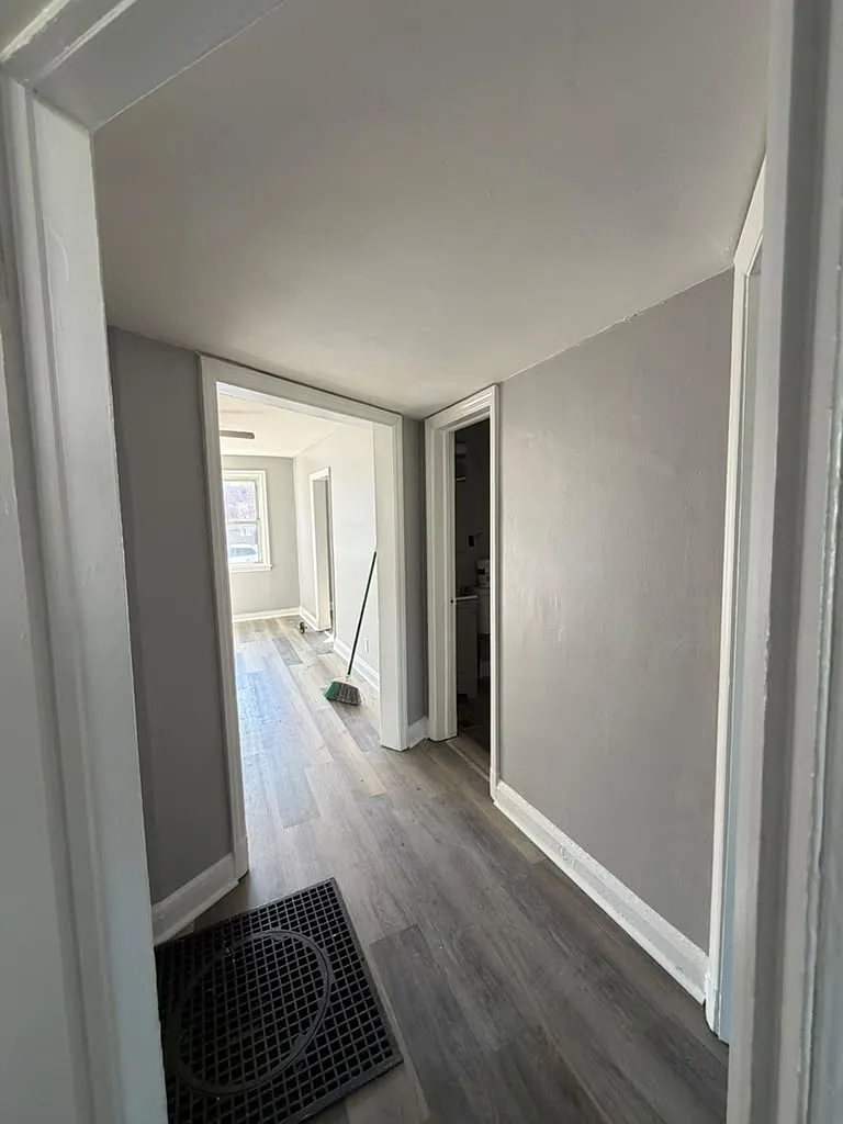 2 bed, 600 sqft, $1,500 — Photo 2