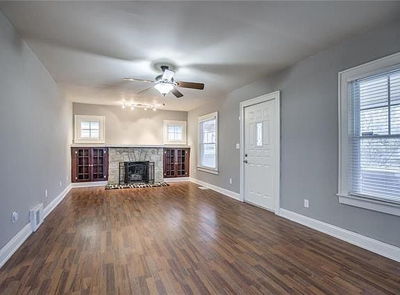 3rd image of 5705 Forest Ave