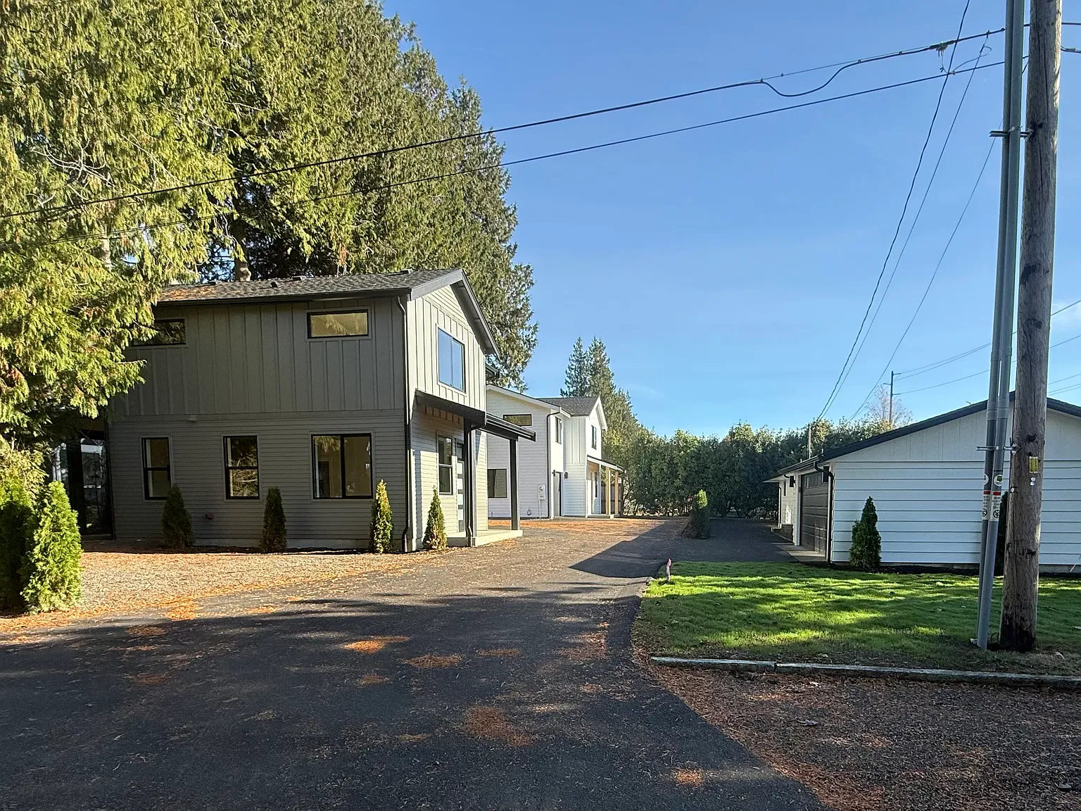 3 bed, 2.5 bath, 1000 sqft, $2,500 — Photo 3