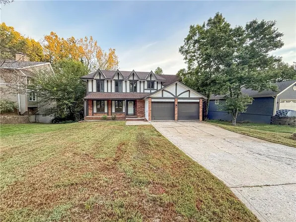 5510 NW Verlin Dr, Kansas City, MO 64152