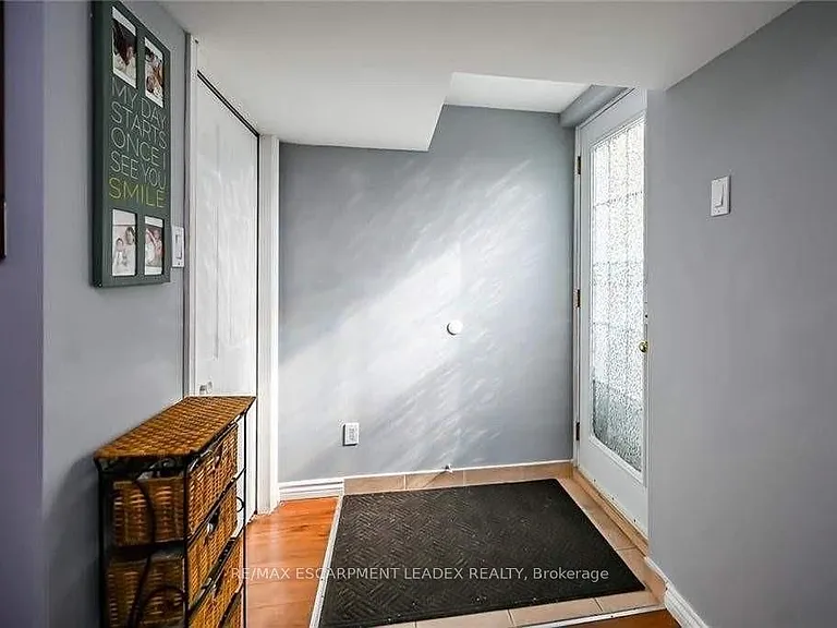 39 Glen Vista Dr — Photo 19