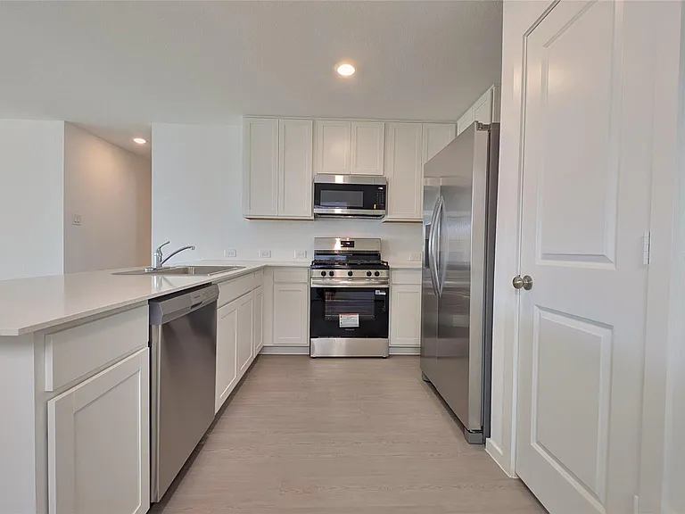 16806 Old Wagon Way — Photo 9