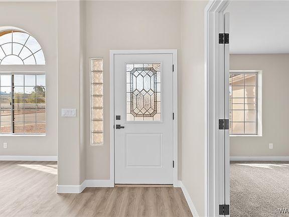 2nd image of 1661 De Angelis Avenue
