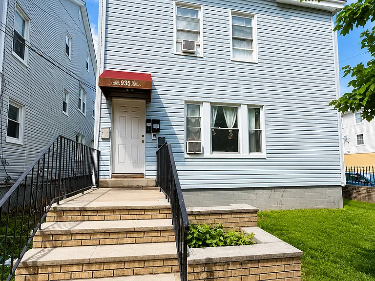 935 S 20th St #3 — Photo 4