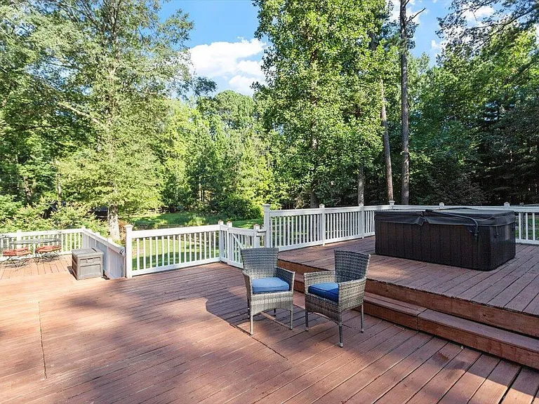 2129 Kelly Rd — Photo 9
