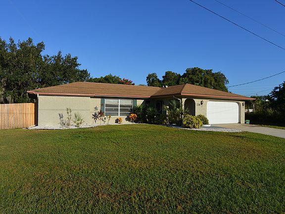2nd image of 779 Crestview Cir NW