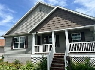 1309 8th St NW, Cedar Rapids, IA 52405